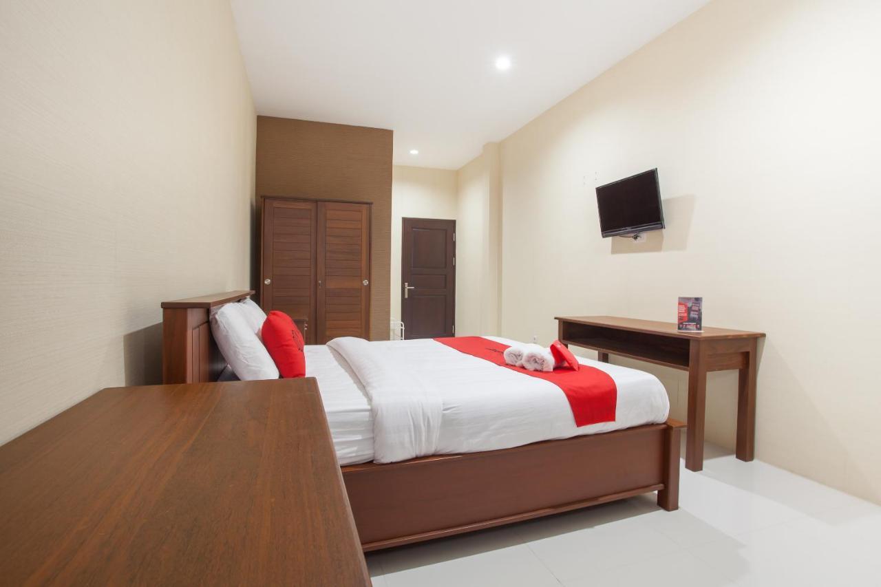 Reddoorz Near Universitas Wijaya Kusuma Surabaia Exterior foto